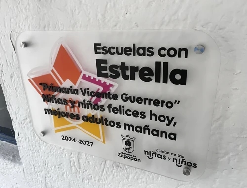 senalizacion-y-senaletica-braille-kaffe-anuncios-luminosos-04.webp